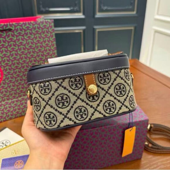 Tory Burch old flower makeup bag - Picture 4 of 8